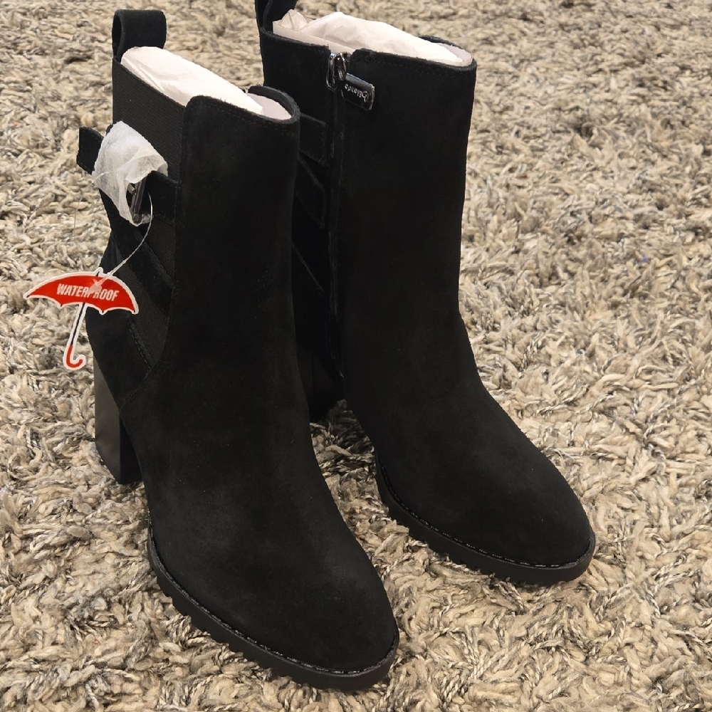 Blondo Black Suede Treasure Boots Size W6